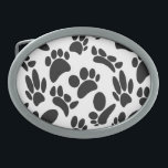 Hebilla De Cinturón Oval Resumen Blanco Y Negro De La Impresión De Papas De<br><div class="desc">Un patrón en blanco y negro formó huellas de perros en diferentes ángulos y tamaños. Hebillas de cinturón personalizado. Idea de regalo para los amantes del perro.</div>