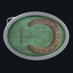 Hebilla De Cinturón Oval Rústico Lucky Horse Shoe Irish Personalizado<br><div class="desc">Personalízalo con el nombre del destinatario.</div>