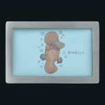 Hebilla De Cinturón Rectangular Ilustracion personalizado de bebé de plaquypus fel<br><div class="desc">¡Para los amantes del platypus! Este feliz pequeño platypus con burbujas en estilo ilustracion personalizado y es muy divertido.</div>