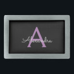 Hebilla De Cinturón Rectangular Morado Black Script Girly Monograma Nombre<br><div class="desc">Hebilla de nombre del cinturón de seguridad de escritura simple negra y púrpura. Esto hace que la graduación perfecta, dulce 16 16, 18, 21, 30, 40, 50, 60, 70, 80, 90, 100 años, boda, ducha de novias, aniversario, ducha de bebé o despedida de soltera para alguien que ama el lujo...</div>