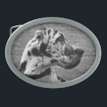 HEBILLA OVALADA GREAT DANE<br><div class="desc">Un hermoso diseño fotográfico en blanco y negro de un perro Gran Danés.</div>