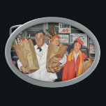 Hebilla Ovalada Saco por completo de problema<br><div class="desc">Artista: Richard Sargent el | exasperó al muchacho que llevaba del vendedor fuera de tienda en saco</div>