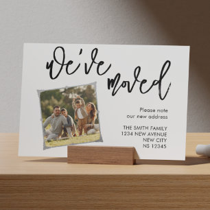 Hemos movido la tarjeta postal de Invitación fotog