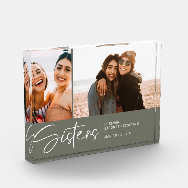 Hermanas modernas conservan dos fotos verde oliva (Izquierda)