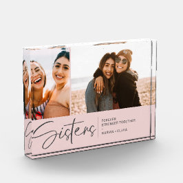 Hermanas Modernas Mantienen Dos Fotos Rubor Pink