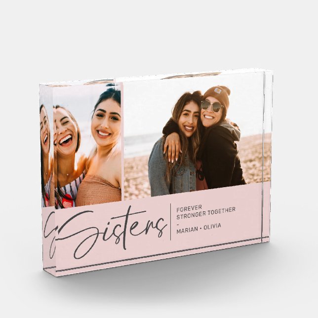 Hermanas Modernas Mantienen Dos Fotos Rubor Pink (Izquierda)