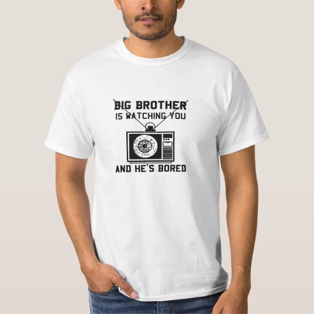 Hermano mayor es camiseta blanca llana agujereada (Anverso)