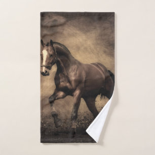 Hermosa almohada de caballo marrón