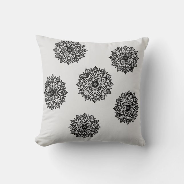 Hermosa almohada de diseño Mandala (Anverso)