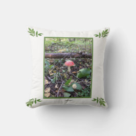 Hermosa almohada de lanzamiento de hongo de natura