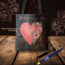 Hermosa bolsa negra con corazón rosa