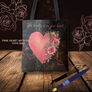 Hermosa bolsa negra con corazón rosa