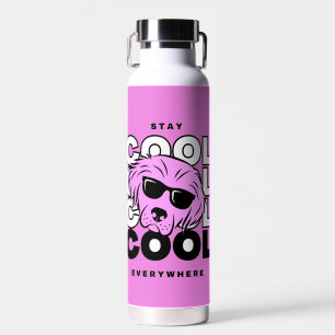 Hermosa botella fresca de agua de perro rosa