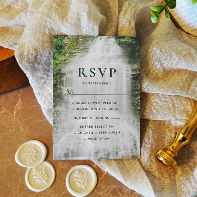 Hermosa Casada de Cascada RSVP (Subido por el creador)