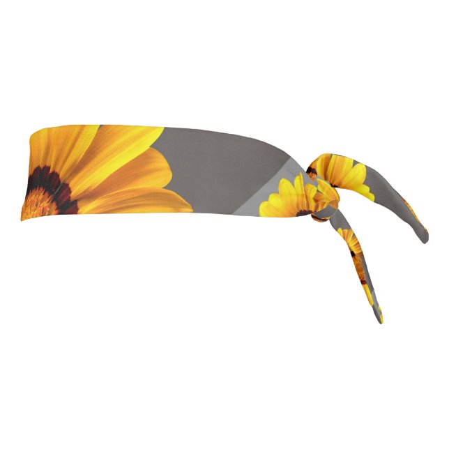 Hermosas flores amarillas sobre rayas grises y pla (Girar 90)