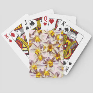 Hermosas flores de Daffodils jugando cartas