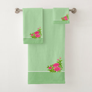 Hermosas flores de peonía rosadas y verde oliva