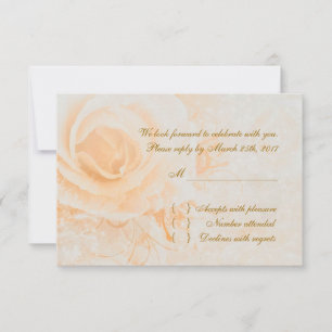 Hermosas rosas de crema de melocotón RSVP