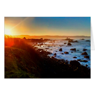 Hermoso amanecer sobre los acantilados de la ciuda