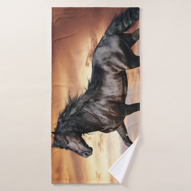 Hermoso caballo negro (Toalla de baño)