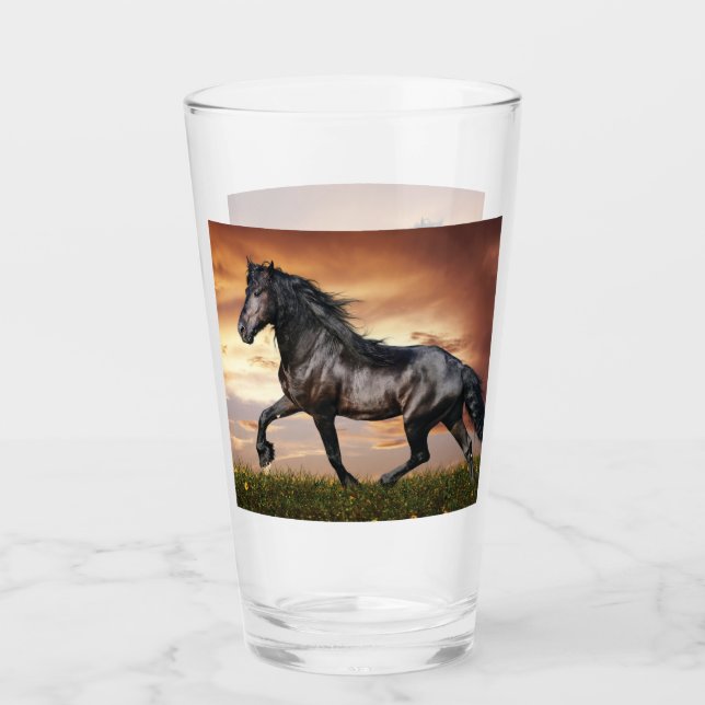 Hermoso caballo negro (Anverso)