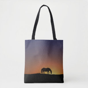 Hermoso caballo y la bolsa de la toga del amanecer