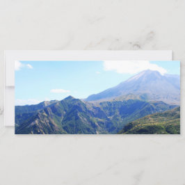 hermoso cielo azul y paisaje montañoso