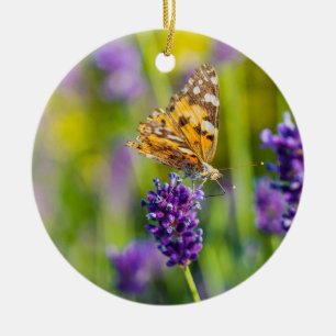 Hermoso ornamento navideño de mariposa