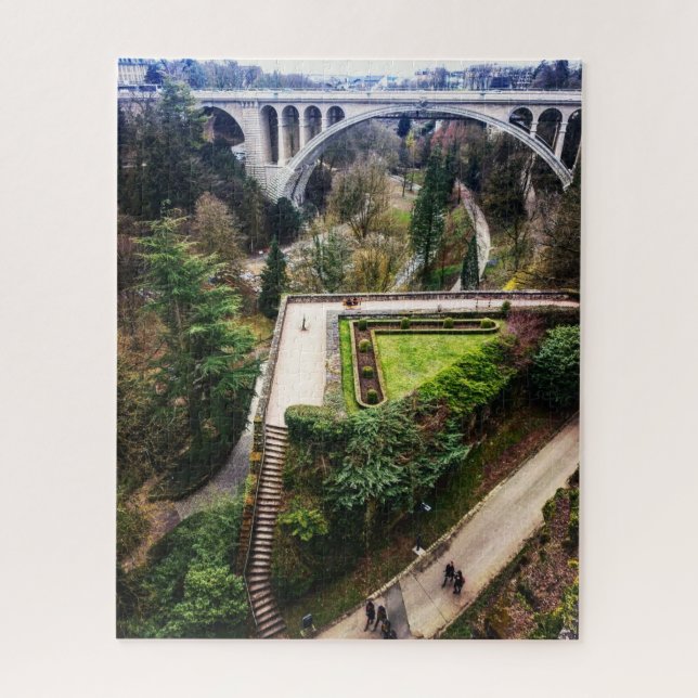 Hermoso rompecabezas de Luxemburgo (Vertical)