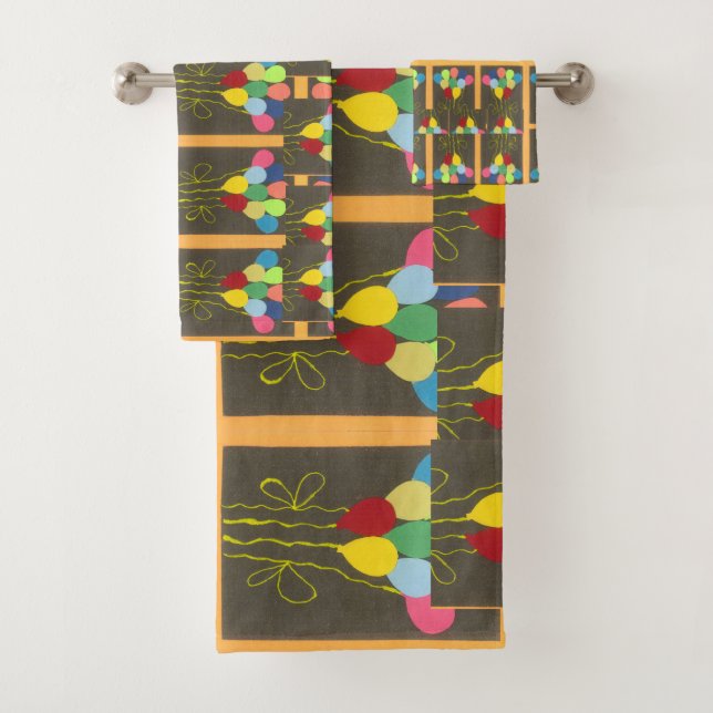 Hermosos y coloridos globos de cumpleaños feliz (In situ)