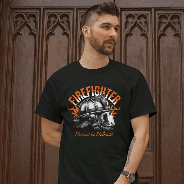 Héroes de bomberos en camiseta de cascos (Subido por el creador)