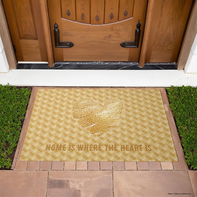 Hilo de la alfombra de la puerta de oro (Thread of Gold Door Mat by Poet Adiela Akoo because home is where the heart is
)