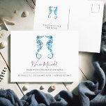 Hipódromo acuático cambio de postales de direccion<br><div class="desc">Anuncie su nuevo hogar con estilo con nuestro sofisticado cambio de postales de dirección. Este elegante diseño presenta un encantador par de caballitos de mar azules en el arte acuático original pintado a mano, complementado por "We've Moved" en una preciosa tipografía con letras a mano. Personalizar los campos de plantilla...</div>