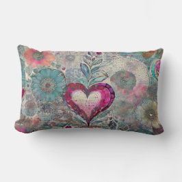 Hippie retro: almohada lumbar del corazón rosado
