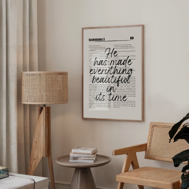 Hizo Todas Las Cosas Impresión Hermosa (Minimalist Christian wall art featuring Ecclesiastes 3 in elegant black bold typography. )