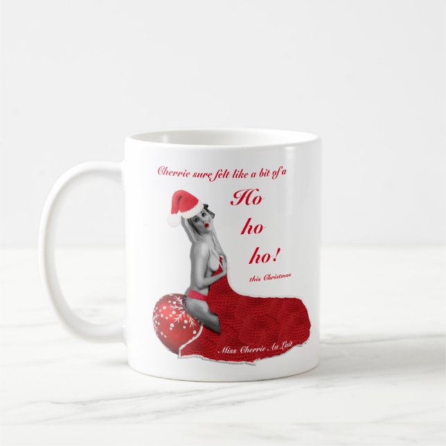 Ho taza modela atractiva divertida del navidad de (Izquierda)
