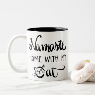 Hogar de Namaste con mi taza del gato