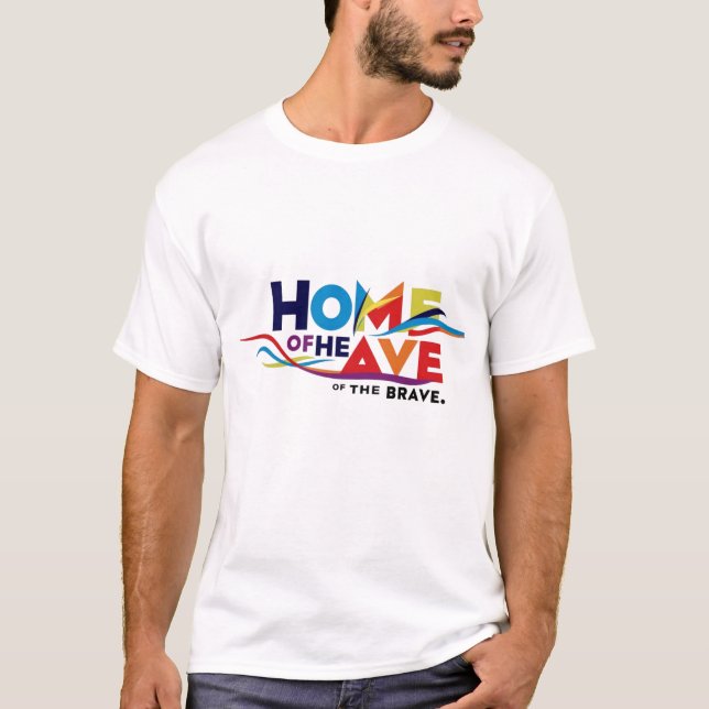 "Hogar de valientes - Camiseta Patriótica" (Anverso)