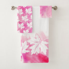Hoja de arce rosa lavado de acuarela y monograma