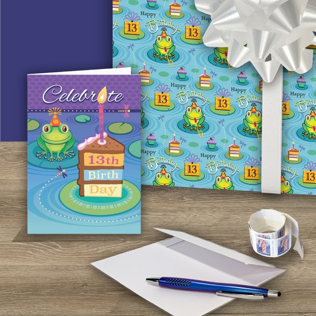 Hoja De Papel De Regalo 13.ª Rana De Cumpleaños (card: https://www.zazzle.com/13th_birthday_cake_frog_toads_of_fun_card-256007756589062195)