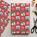 Hoja De Papel De Regalo 2 Foto: Green Red Merry Christmas Snflakes<br><div class="desc">Si recortas la foto en un cuadrado antes de subirla,  será fácil editar el diseño. Añade 2 fotos a este lindo ilustracion de vacaciones - perfecto para los niños. Un dibujo sencillo y moderno de un símbolo clásico Navidad con un área para escribir tu mensaje.</div>