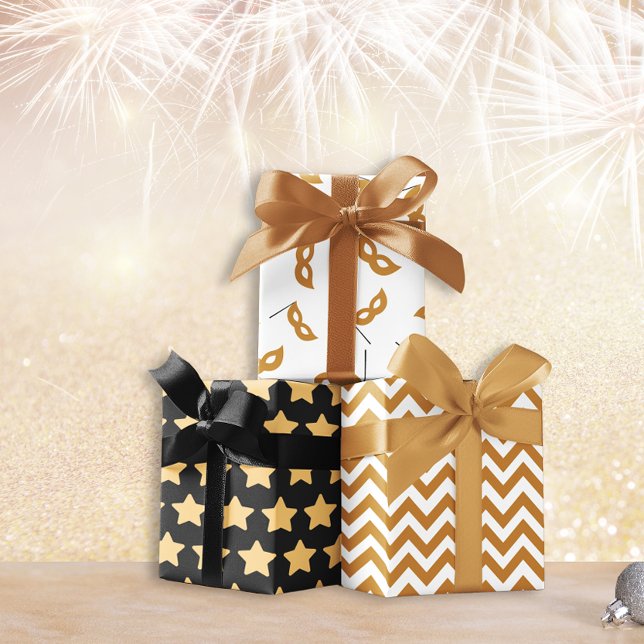 Hoja De Papel De Regalo Año Nuevo negro y oro de 3 (Black and gold New Year set of 3 Wrapping Paper Sheets)