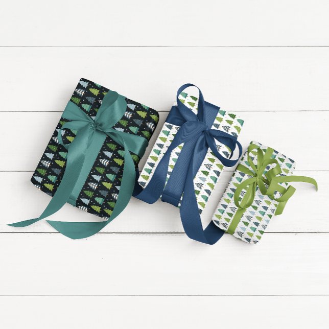 Hoja De Papel De Regalo Árbol de Navidad azul y verde moderno (Bright, modern, colorful, and fun! So many options and possibilities!)