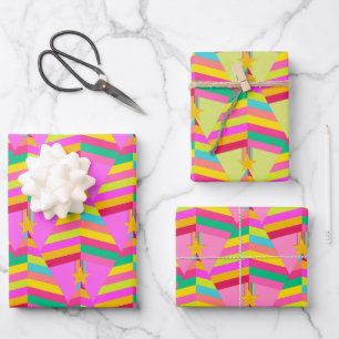 Hoja De Papel De Regalo Árboles navideños brillantes a rayas en rosa y ver