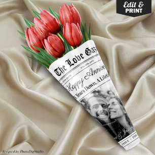 Hoja De Papel De Regalo Bouquet de flores de periódico de aniversario edit