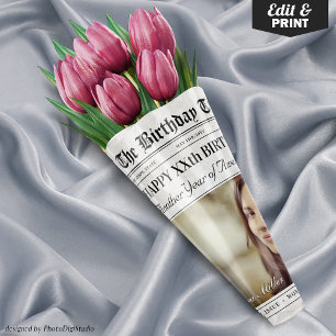 Hoja De Papel De Regalo Bouquet de flores de periódico de cumpleaños edita