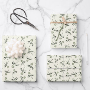 Hoja De Papel De Regalo Buceando ramas verdes en crema - patrón sin fisura