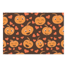 Calabazas sonrientes divertidas con corazones