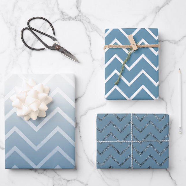 Hoja De Papel De Regalo Chevron blanco cielo azul (Anverso)