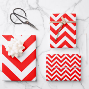 Hoja De Papel De Regalo Chevron de diferentes tamaños de color rojo y blan